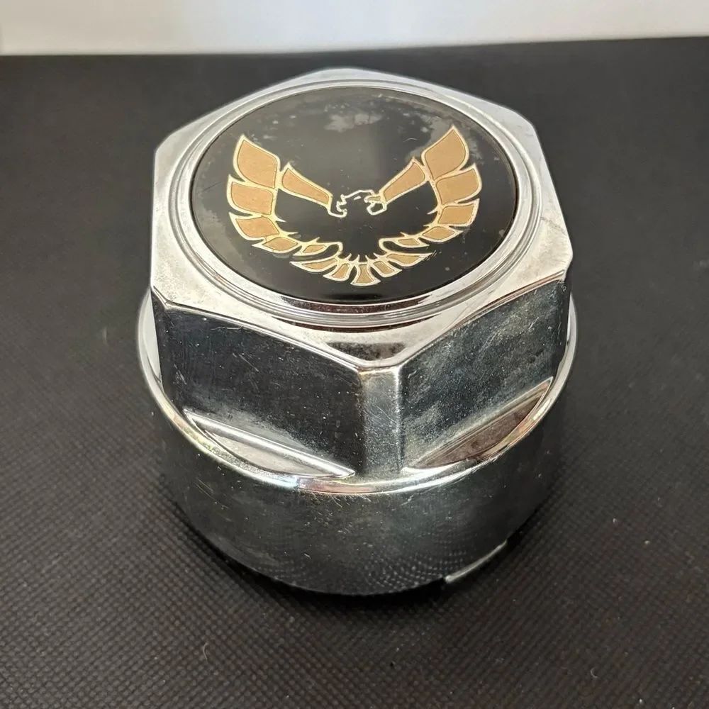 Vintage Pontiac Firebird Chrome Center Wheel Cap hub cap with Gold Emblem